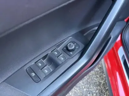 Photo 7 Volkswagen Polo Gén. VI Ph1 GTI 5