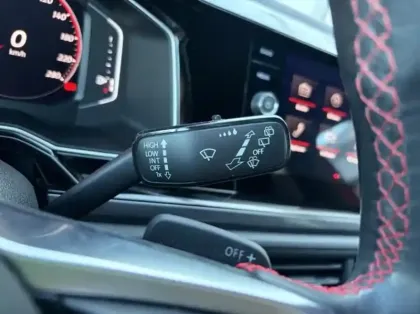 Photo 11 Volkswagen Polo Gén. VI Ph1 GTI 5