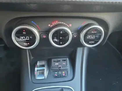 Photo 12 Alfa Romeo Giulietta Gén. I Ph3 Lusso 5