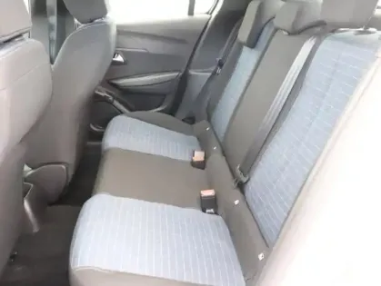 Photo 9 Peugeot 208 Gén. II Ph1 NG Like 5