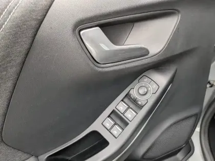 Photo 7 Ford Puma  1.0 Flexifuel 125ch S&S mHEV Titanium