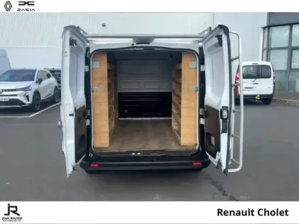 Photo 6 Renault Trafic Gén. III (F82) Ph3 Grand Confort 4