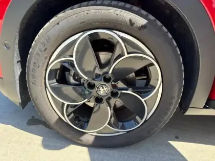 Photo 7 Alfa Romeo Junior  Elettrica 156ch Speciale