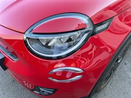 Photo 8 Fiat 600  1.2 Hybrid Turbo 145ch La Prima eDCT6