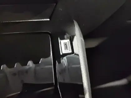 Photo 13 Peugeot 208  1.2 Hybrid 110ch Allure e-DCS6