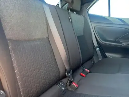 Photo 9 Toyota Yaris Gén. I Ph1 Design 5