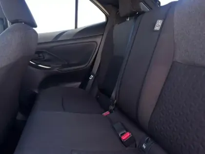 Photo 13 Toyota Yaris Gén. I Ph1 Design 5