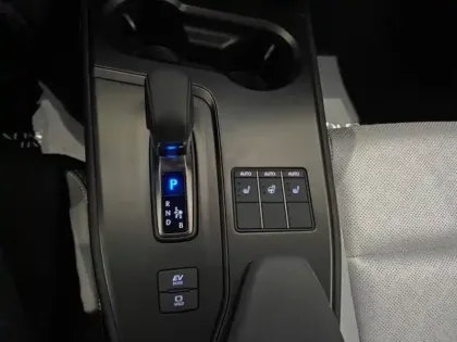 Photo 8 Lexus UX Gén. I Ph1 MC Le 5