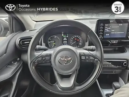 Photo 8 Toyota Yaris  116h Dynamic 5p MY22