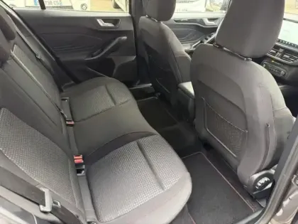 Photo 11 Ford Focus Gén. IV Ph2 ST-Line X 5