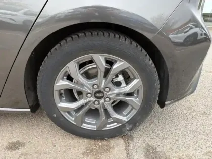 Photo 8 Ford Focus Gén. IV Ph2 ST-Line X 5