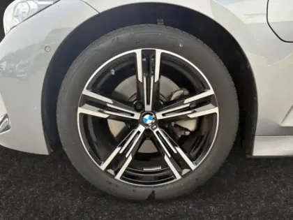 Photo 28 BMW Serie 3 Série 3 Touring 330eA 292ch M Sport