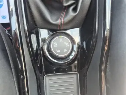 Photo 13 Peugeot 2008  1.6 BlueHDi 100ch GT Line