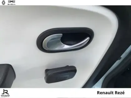 Photo 13 Renault Twingo Gén. III (C07) Ph2 NG Equilibre 5