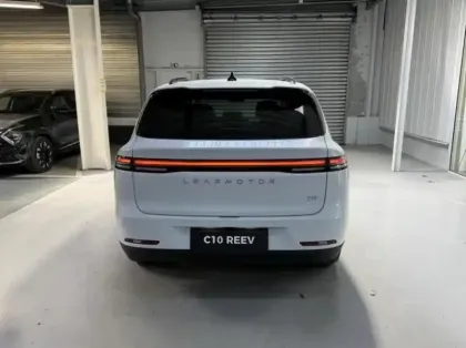 Photo 5 Leapmotor C10  REEV 215ch 28,4 kWh Design MY25