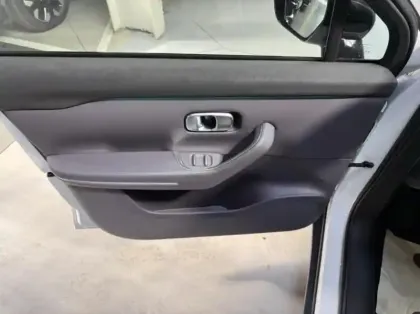 Photo 8 Leapmotor C10  REEV 215ch 28,4 kWh Design MY25