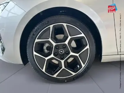 Photo 24 Opel Astra  1.2 Turbo Hybrid 145ch Ultimate e-DCT 6