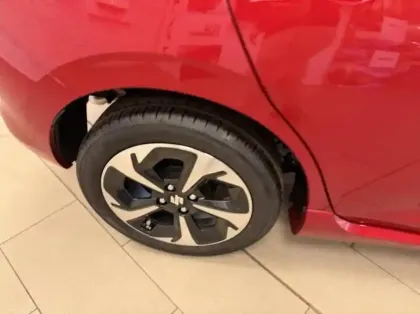 Photo 13 Suzuki Swift Gén. V Ph1 Pack 5