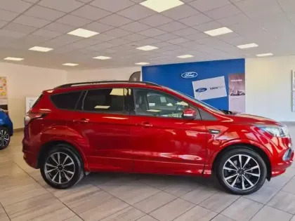 Photo 7 Ford Kuga  1.5 TDCi 120ch Stop&Start ST-Line 4x2 Euro6.2