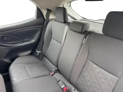 Photo 12 Toyota Yaris  120 VVT-i Dynamic Business 5p MY21