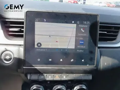 Photo 18 Renault Captur  E-Tech full hybrid 145