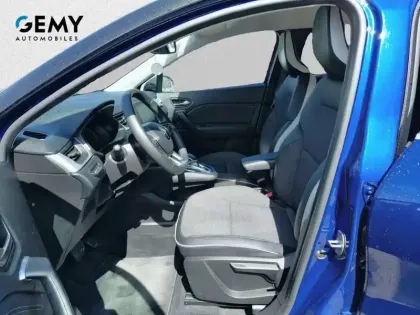 Photo 8 Renault Captur  E-Tech full hybrid 145