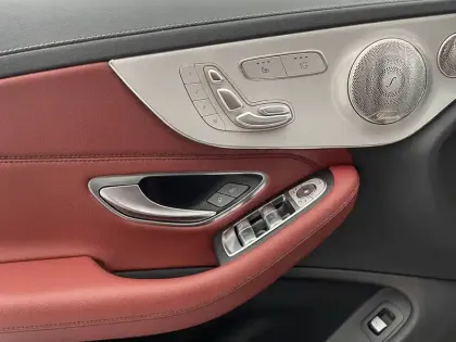 Photo 100 Mercedes Classe C  Cabriolet 220 d 9G-Tronic