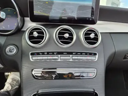 Photo 20 Mercedes Classe C Gén. I Ph2 AMG Line 2