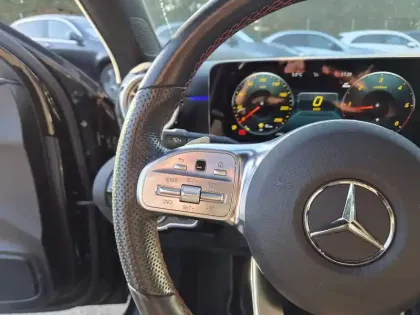 Photo 13 Mercedes Classe A Gén. IV (W177) Ph1 AMG Line 5