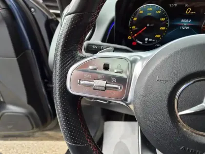 Photo 36 Mercedes GLB  200 d 8G-DCT