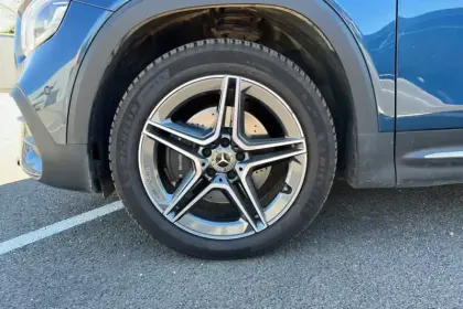 Photo 55 Mercedes GLB  200 d 8G-DCT