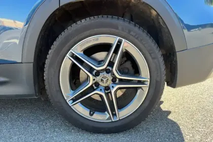 Photo 56 Mercedes GLB  200 d 8G-DCT