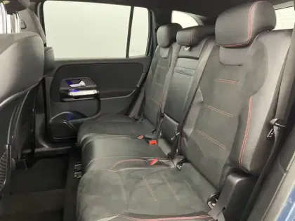 Photo 82 Mercedes GLB  200 d 8G-DCT