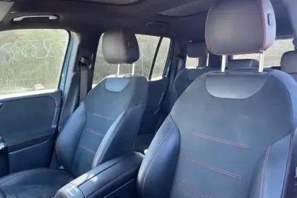 Photo 53 Mercedes GLB  200 d 8G-DCT