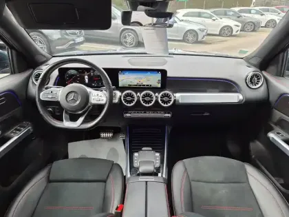 Photo 32 Mercedes GLB  200 d 8G-DCT