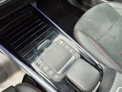 Photo 18 Mercedes GLB Gén. I (X247) Ph2 AMG Line 5