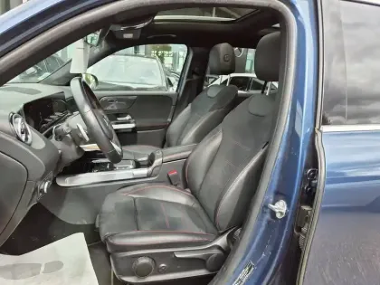 Photo 33 Mercedes GLB  200 d 8G-DCT