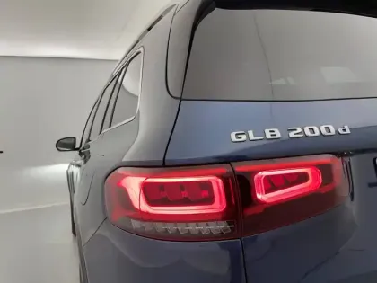 Photo 94 Mercedes GLB  200 d 8G-DCT