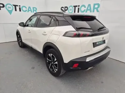 Photo 6 Peugeot 2008  PureTech 130 S&S BVM6