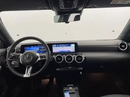 Photo 61 Mercedes Classe A  180