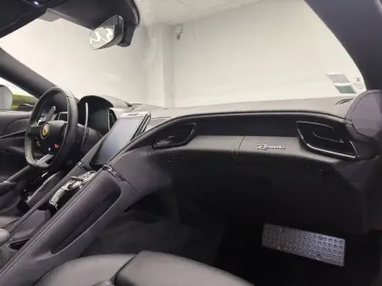 Photo 11 Ferrari Roma  V8 4.0 620ch