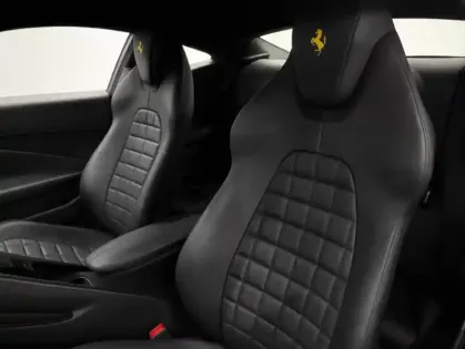 Photo 10 Ferrari Roma  V8 4.0 620ch