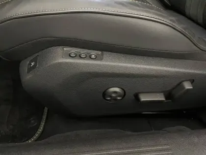 Photo 62 Peugeot 508  Hybrid4 360 e-EAT8 Peugeot Sport Engineered