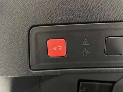 Photo 64 Peugeot 508  Hybrid4 360 e-EAT8 Peugeot Sport Engineered