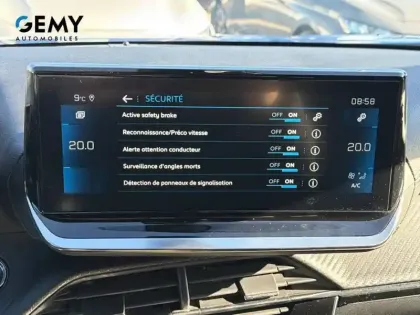 Photo 38 Peugeot 2008  PureTech 130 S&S BVM6