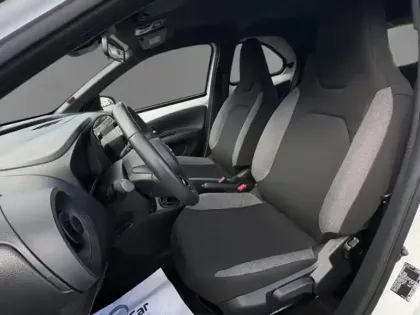 Photo 8 Toyota Aygo Gén. I Ph1 Dynamic 5