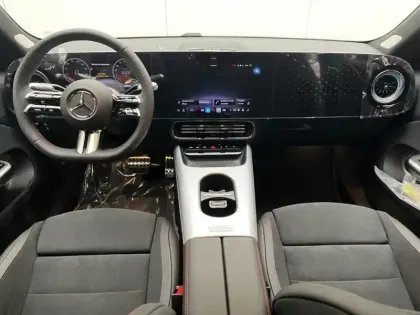 Photo 10 Mercedes CLA Gén. III (C174/C178) Ph1 Business Ed Executiv 4