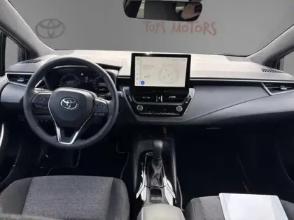 Photo 10 Toyota Corolla Hybride 1.8L 140h Design TS 140 CH D