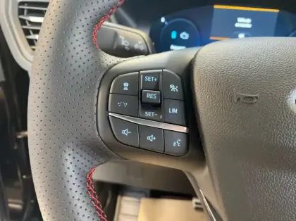 Photo 16 Ford Kuga Gén. III Ph2 ST-Line X 5