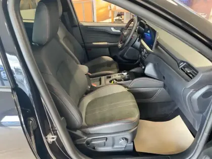 Photo 26 Ford Kuga Gén. III Ph2 ST-Line X 5